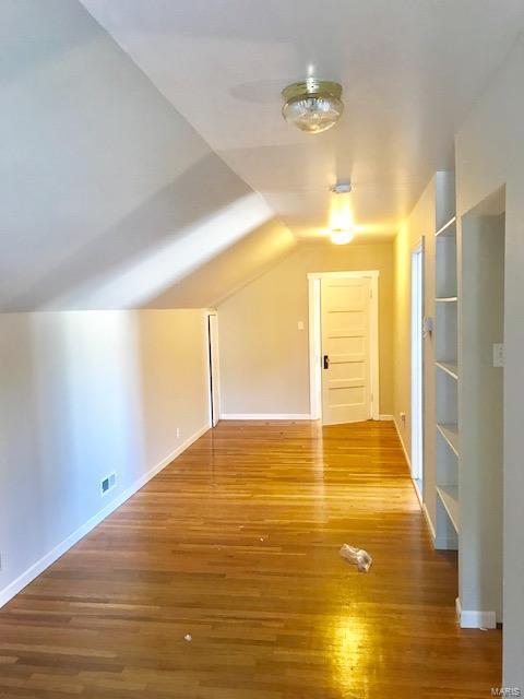 5601 Gresham Ave, Saint Louis, MO 63109 photo 6