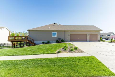 702 Hedgewood Ct, O'fallon, MO 63368 photo 2