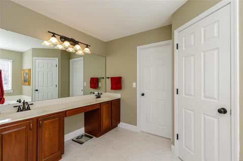 364 Carr Manor Ct, Ballwin, MO 63021 photo 20