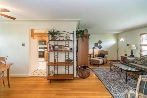 3366 Fee Fee Rd, Bridgeton, MO 63044 photo 6