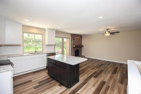 762 La Feil Dr, Manchester, MO 63021 photo 3