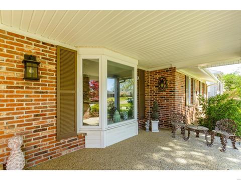 319 Annondale, Ballwin, MO 63011 photo 2