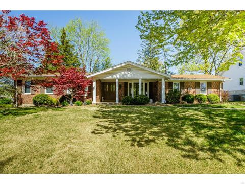 319 Annondale, Ballwin, MO 63011 photo 1