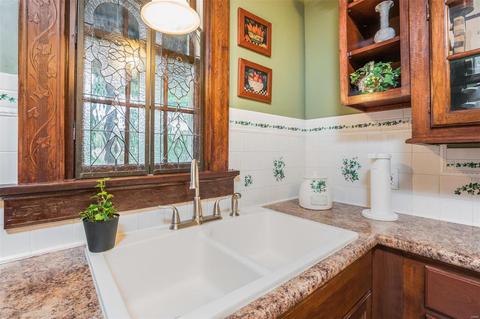244 E Jackson Rd, Saint Louis, MO 63119 photo 10