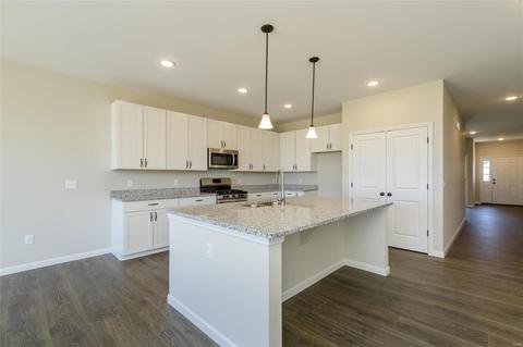 1811 Rivercroft Ct, O'fallon, MO 63366 photo 2
