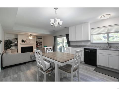 355 Palermo, Ballwin, MO 63021 photo 16