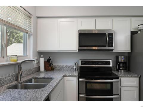 355 Palermo, Ballwin, MO 63021 photo 18