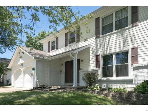 355 Palermo, Ballwin, MO 63021 photo 4
