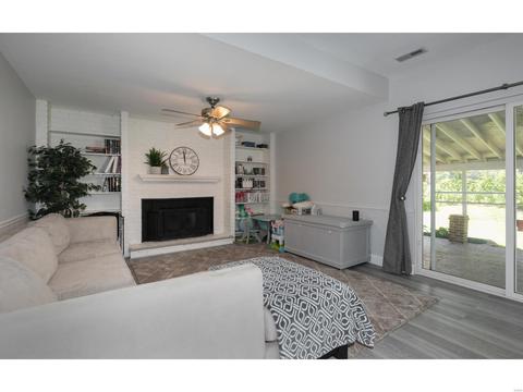 355 Palermo, Ballwin, MO 63021 photo 22