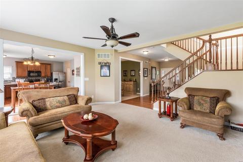 205 Graygate Ct, Lake Saint Louis, MO 63367 photo 10