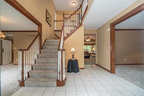 828 Castle Pines Dr, Ballwin, MO 63021 photo 4
