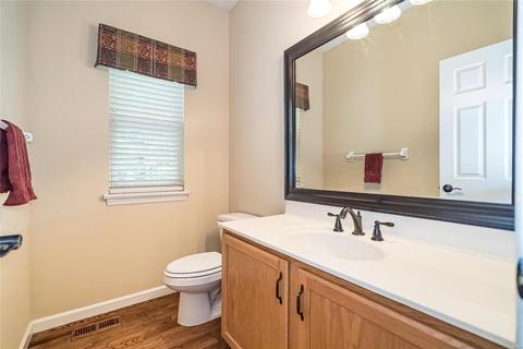 828 Castle Pines Dr, Ballwin, MO 63021 photo 21