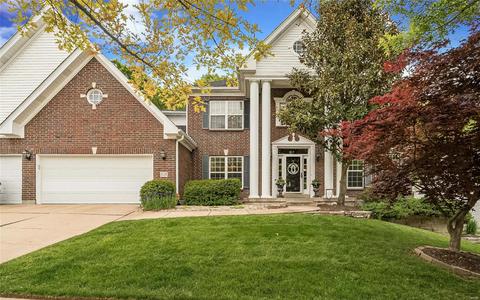 828 Castle Pines Dr, Ballwin, MO 63021 photo 2