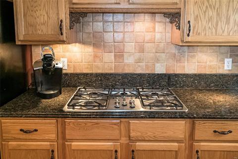 828 Castle Pines Dr, Ballwin, MO 63021 photo 19