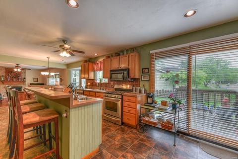 147 Westridge Parc Ln, Ellisville, MO 63021 photo 7