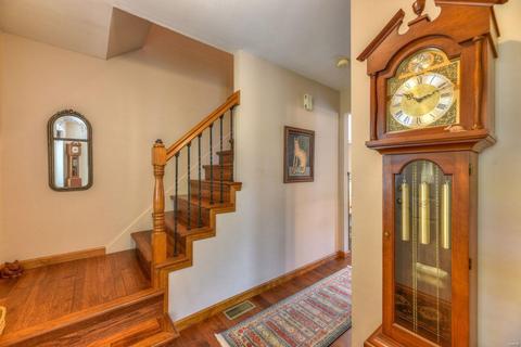 147 Westridge Parc Ln, Ellisville, MO 63021 photo 2