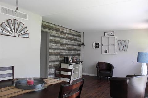 237 Ballwin Ave, Ballwin, MO 63021 photo 7