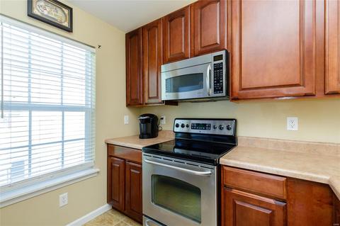 4302 Spring Creek Ln, O'fallon, MO 63368 photo 2