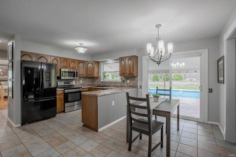 457 Melanie Meadows Ln, Ballwin, MO 63021 photo 5