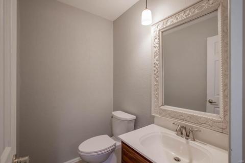 457 Melanie Meadows Ln, Ballwin, MO 63021 photo 9