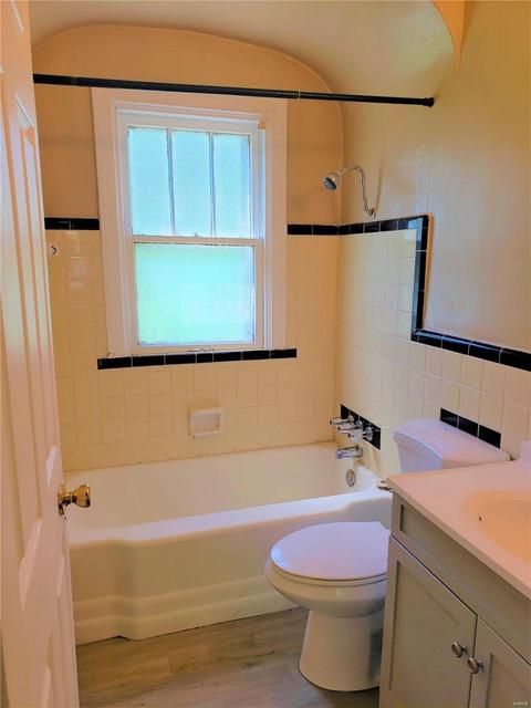429 S Dade Ave, Saint Louis, MO 63135 photo 9