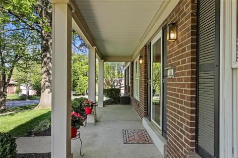120 Lea Meadows Dr, Ballwin, MO 63011 photo 9