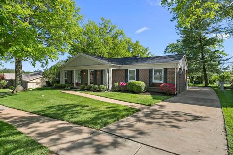 120 Lea Meadows Dr, Ballwin, MO 63011 photo 1
