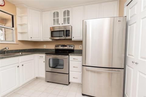 268 Carmel Woods Dr, Ellisville, MO 63021 photo 10