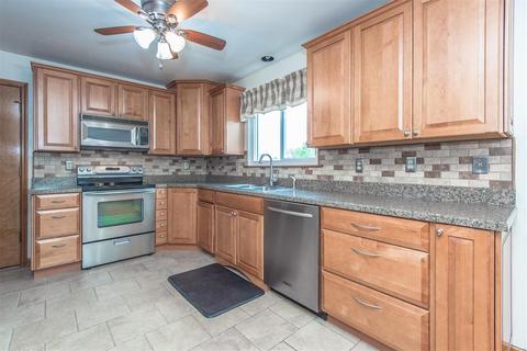 20 Statesman Dr, O'fallon, MO 63368 photo 5