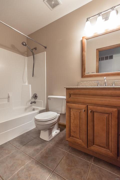20 Statesman Dr, O'fallon, MO 63368 photo 7