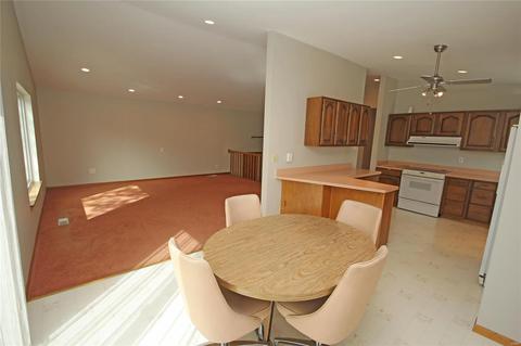 11706 Devonshire Ave, Saint Louis, MO 63131 photo 9