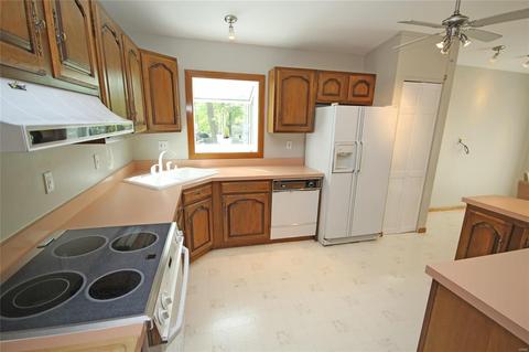 11706 Devonshire Ave, Saint Louis, MO 63131 photo 6