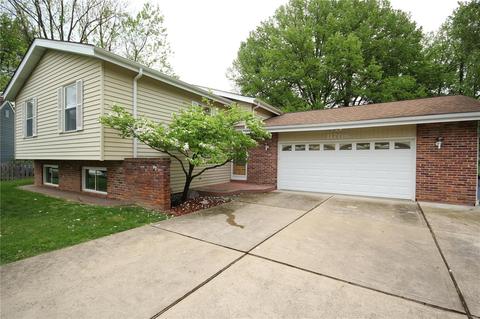 11706 Devonshire Ave, Saint Louis, MO 63131 photo 1