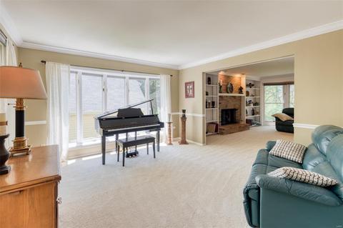 755 Carman Mdws, Manchester, MO 63021 photo 6