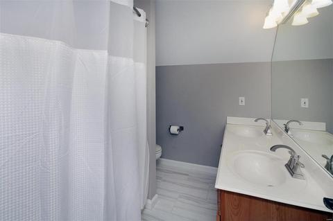 724 Old Kiefer Creek Rd, Ballwin, MO 63021 photo 17