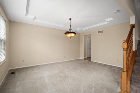 2725 Post Meadows Dr, O'fallon, MO 63368 photo 5