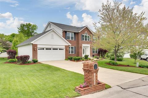 2725 Post Meadows Dr, O'fallon, MO 63368 photo 1