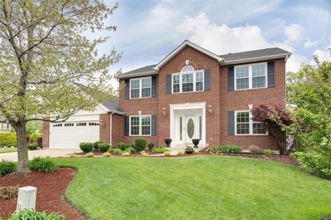 2725 Post Meadows Dr, O'fallon, MO 63368 photo 2