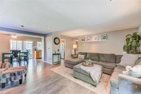 542 Blazedwood Dr, Ballwin, MO 63021 photo 15