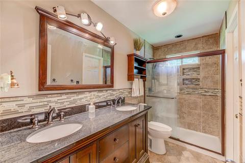 542 Blazedwood Dr, Ballwin, MO 63021 photo 11