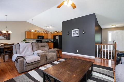 7 N Lang Dr, O'fallon, MO 63366 photo 8