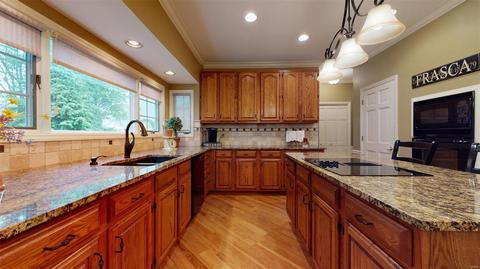 551 Malinmor, Weldon Spring, MO 63304 photo 19