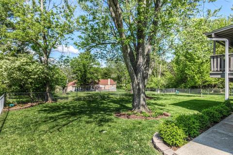 371 Greenmore Dr, Ballwin, MO 63011 photo 30