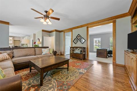 348 Galloway Oaks Dr, Ballwin, MO 63021 photo 5