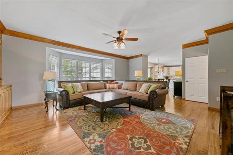 348 Galloway Oaks Dr, Ballwin, MO 63021 photo 8