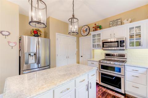 306 Panhurst Ct, Ballwin, MO 63021 photo 9