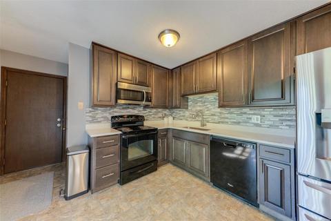 20 S Kern Dr, O'fallon, MO 63366 photo 8