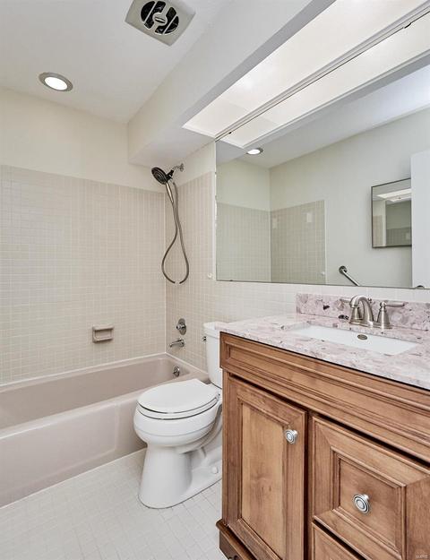 4 Otley Ct, Manchester, MO 63011 photo 25