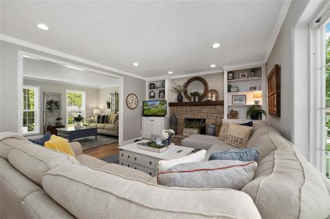 643 Oak Path, Ballwin, MO 63011 photo 9