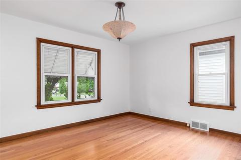 7419 Sharp Ave, Saint Louis, MO 63116 photo 13